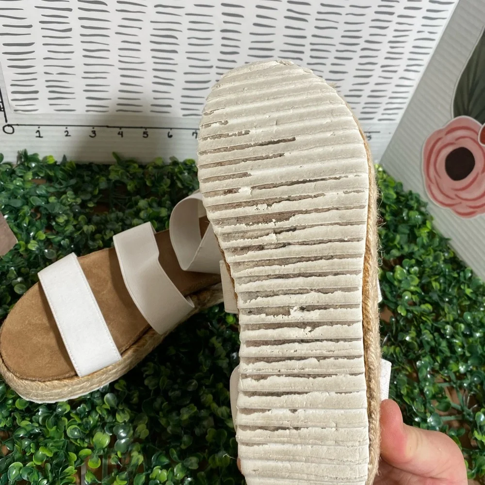 N/A lightweight espadrille